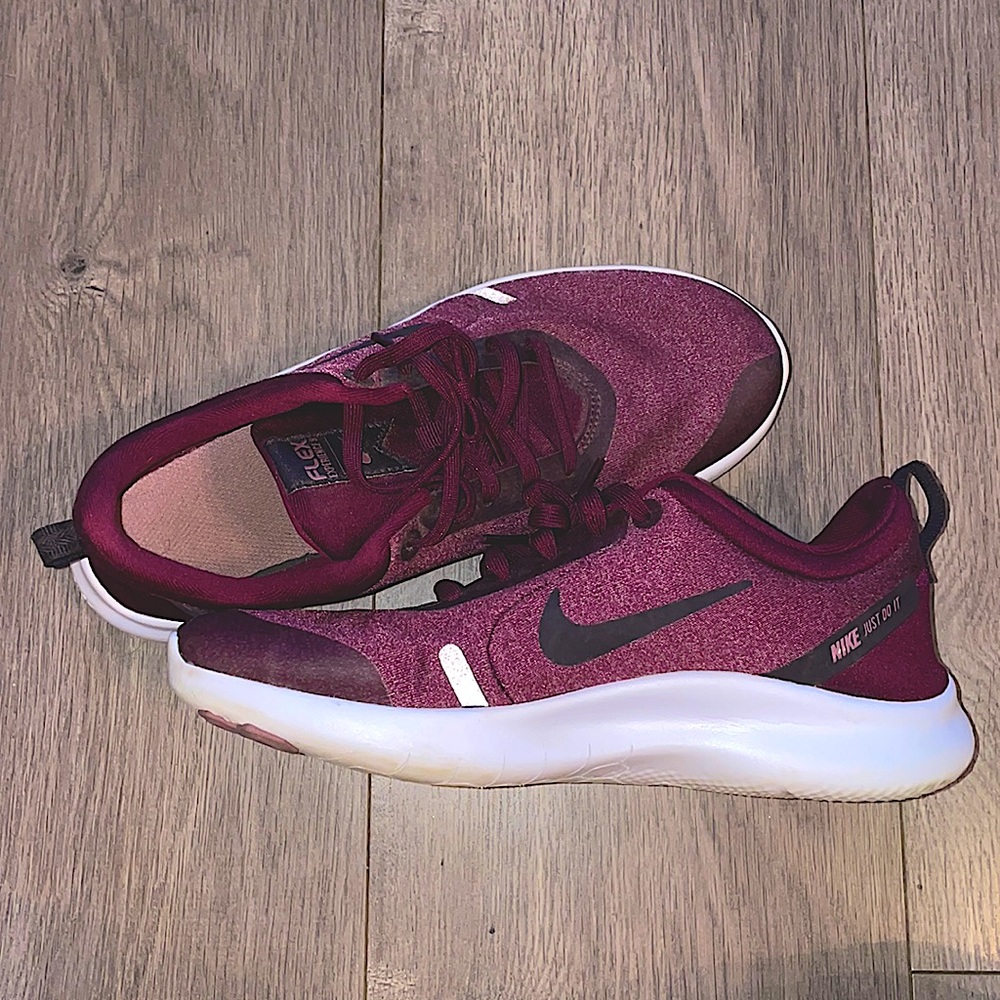 Nike | Flex Experience Run 8